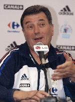 (1)France's coach Lemerre meets press